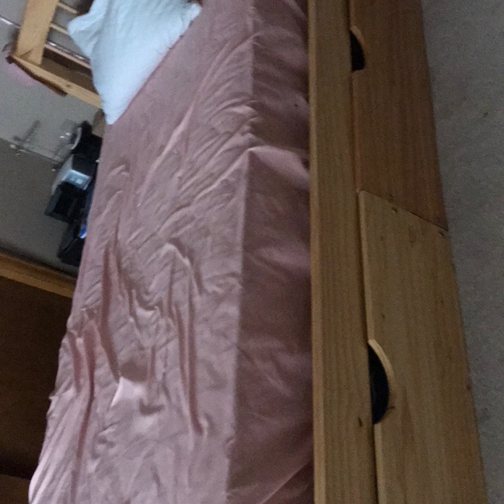 a bed - Picture 3 of 3